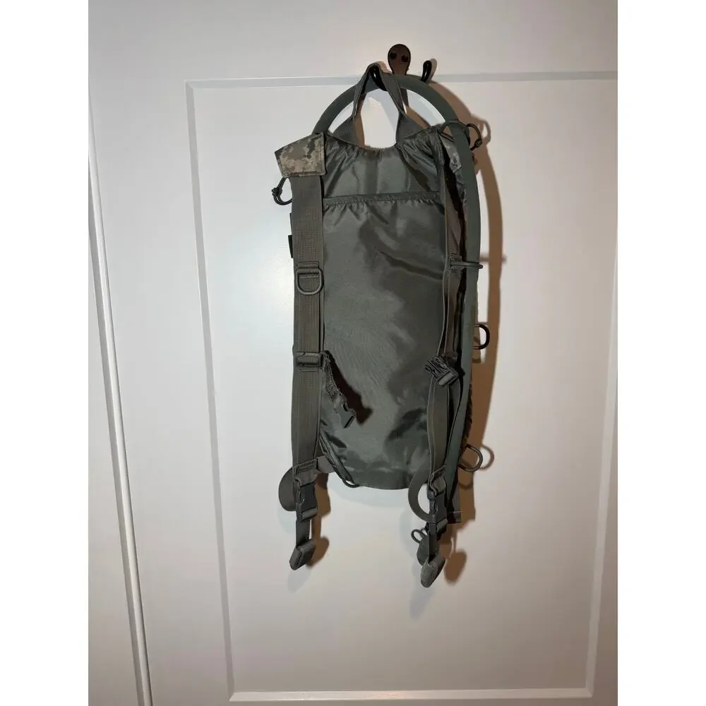 CamelBak ThermoBak 3L Military Camo Outdoor Hiking Hunting Hydration Pack.